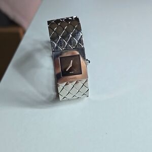 Authentic  chanel  stainless steel Metalasse watch